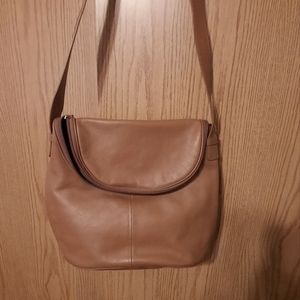 EUC Maxx New York Purse